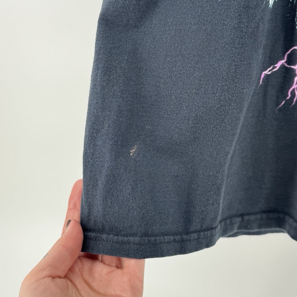 VTG 90s Y2K Wolf Lightning T-Shirt Sz L Fruit of the Loom HD Thunder Graphic - Picture 9 of 10